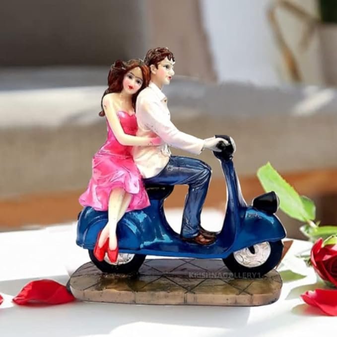 Valentine Love Couple Doom | Valentine's Day Love Couple Doom. Imagine the  expression of your loved one after getting the Rotating Light Couple Doom.  Price- Rs.750/- Only.... | By The Gift HouseFacebook
